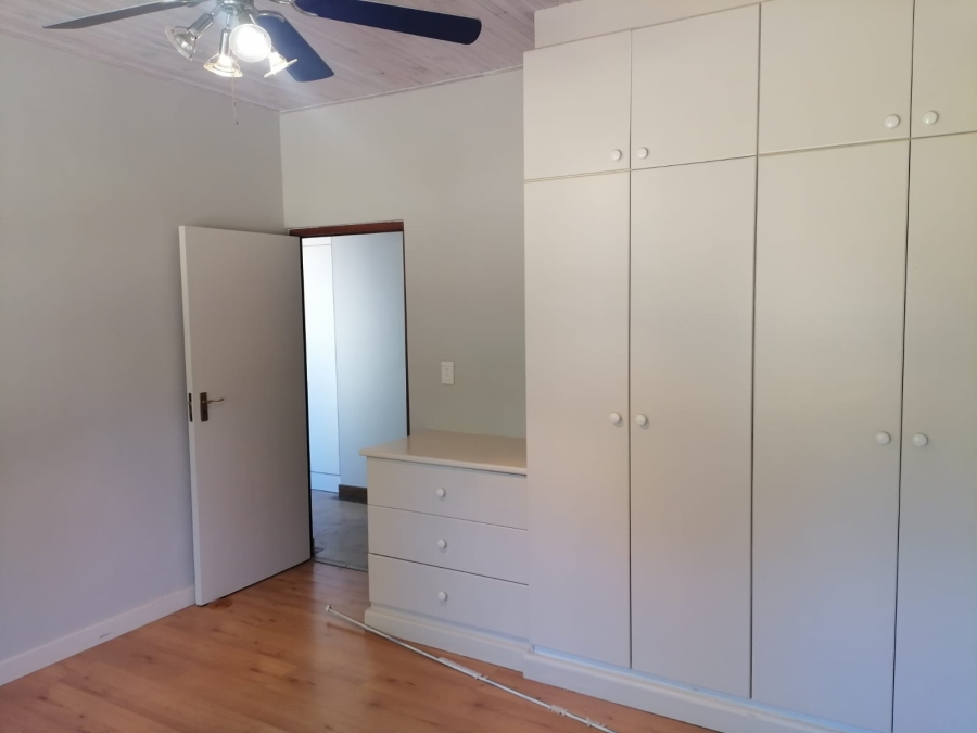 To Let 3 Bedroom Property for Rent in High Riding Country Estate Western Cape